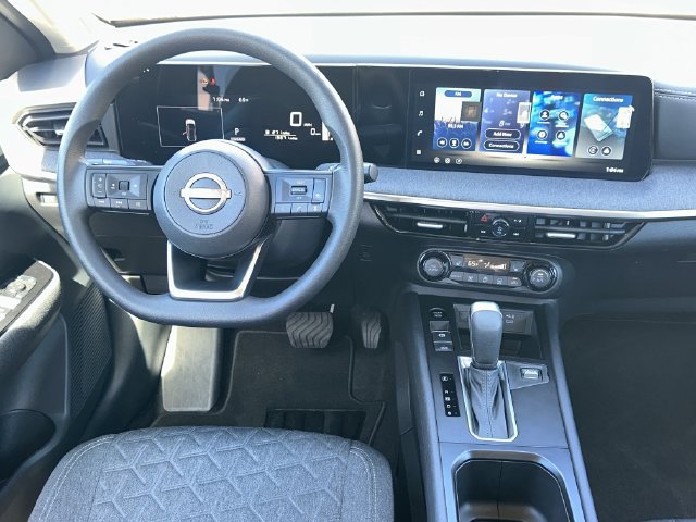 Used 2026 Nissan Kicks SV w/ SV Premium Package AWD/4WD image 11