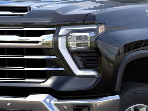 New 2025 Chevrolet Silverado 2500 LTZ w/ LTZ Convenience Package image 10