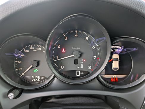 Certified 2025 Porsche Macan image 31