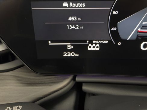 Used 2025 Audi Q5 Premium Plus w/ Premium Plus image 23