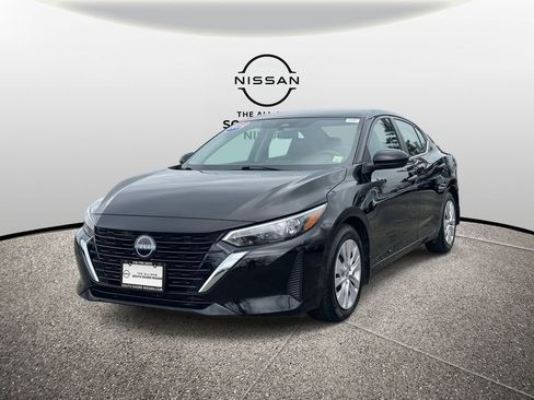 Used 2025 Nissan Sentra S image 4