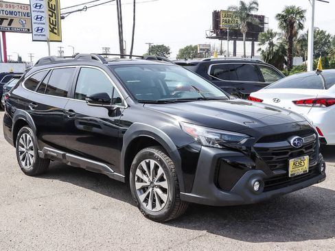 Used 2023 Subaru Outback Premium image 6