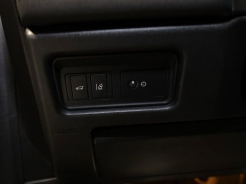 Used 2019 Land Rover Discovery Sport HSE image 26