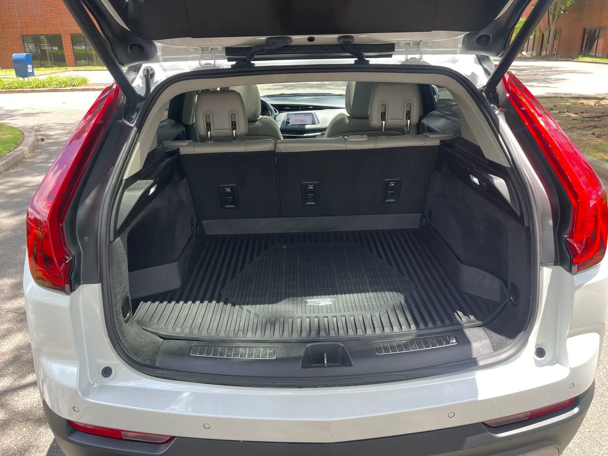 Used 2019 Cadillac XT4 Premium Luxury FWD image 15