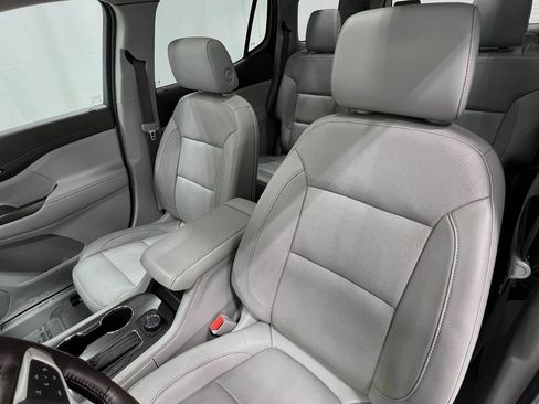 Used 2019 GMC Acadia SLT image 14