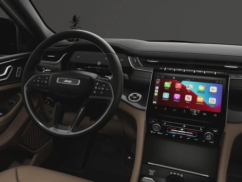 New 2025 Jeep Grand Cherokee Limited w/ Black Appearance Package image 17