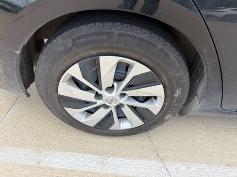 Used 2019 Nissan Altima 2.5 S FWD image 7