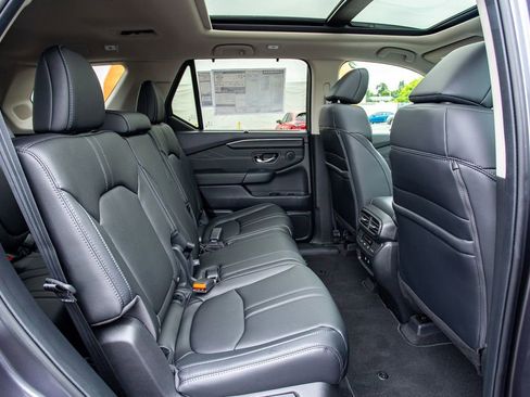 New 2026 Honda Pilot Touring image 15