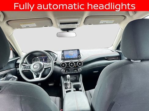 Used 2025 Nissan Sentra SR FWD image 17