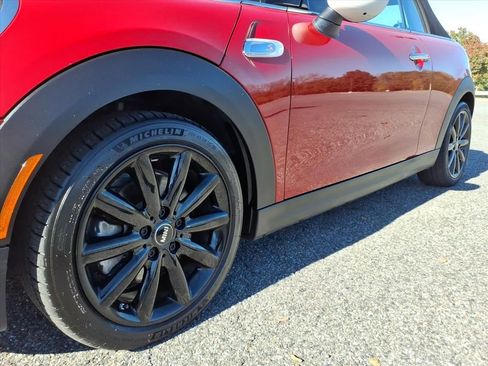 Used 2018 MINI Cooper S image 9