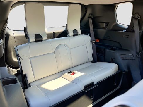 New 2025 Mitsubishi Outlander SEL image 30