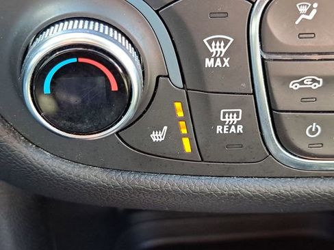 Used 2019 Chevrolet Equinox LT image 25