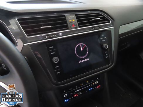 Used 2022 Volkswagen Tiguan SE FWD image 19