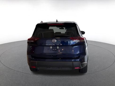 Used 2025 Nissan Rogue SV image 14
