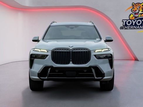 Used 2023 BMW X7 xDrive40i w/ Executive Package AWD/4WD image 2