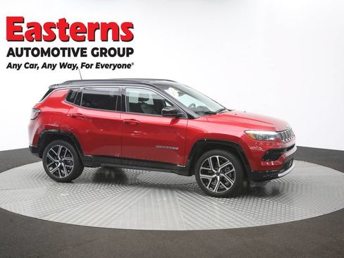 Used 2025 Jeep Compass Limited w/ Elite Group AWD/4WD image 47