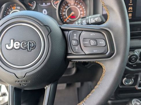 Used 2024 Jeep Wrangler Unlimited Sport AWD/4WD image 14