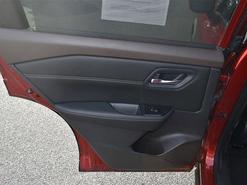 Used 2022 Nissan Rogue SL w/ SL Premium Package image 23