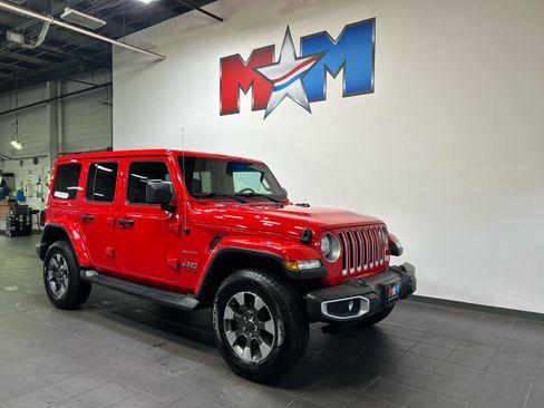 Used 2022 Jeep Wrangler Unlimited Sahara w/ Cold Weather Group AWD/4WD image 2