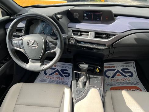 Used 2022 Lexus UX 200 w/ Accessory Package (Z1) FWD image 10