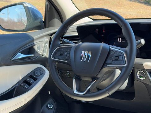 Used 2024 Buick Encore GX Avenir w/ Avenir Technology Package image 12