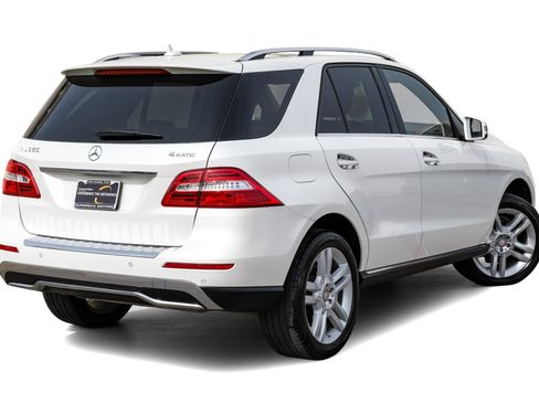 Used 2015 Mercedes-Benz ML 350 4MATIC image 8