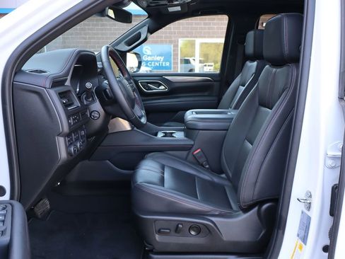 Used 2024 Chevrolet Tahoe RST w/ Luxury Package AWD/4WD image 13