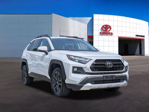 Used 2024 Toyota RAV4 Adventure AWD/4WD image 7