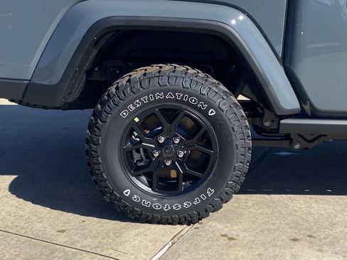 New 2026 Jeep Gladiator Willys image 7