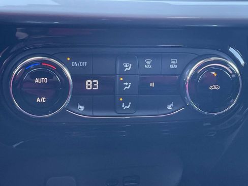 New 2026 Chevrolet Trax LT w/ LT Convenience Package image 18