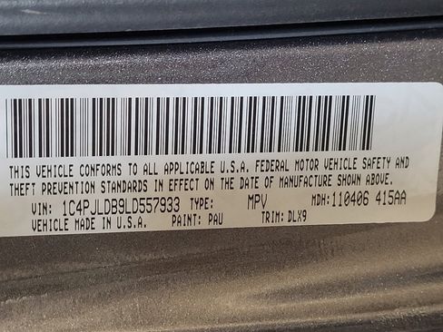 Used 2020 Jeep Cherokee Limited FWD image 33