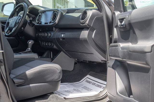 Used 2020 Toyota Tacoma TRD Off-Road AWD/4WD image 21