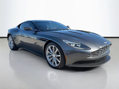 Used 2018 Aston Martin DB11 V12 image 2