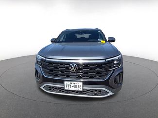 Used 2025 Volkswagen Atlas Cross Sport SE video 2