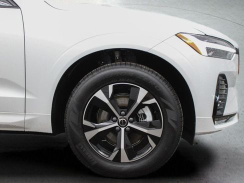 New 2026 Volvo XC60 B5 Core AWD/4WD image 14