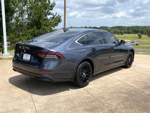 Used 2024 Honda Accord EX image 6