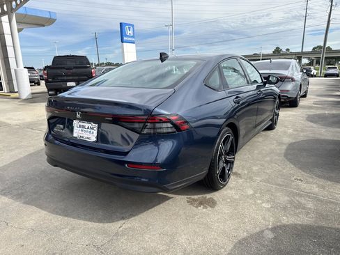 New 2026 Honda Accord SE image 3