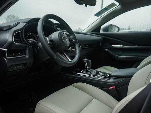 Certified 2025 MAZDA CX-30 AWD 2.5 S w/ Preferred Package image 17