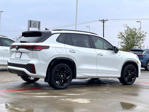 New 2026 Volkswagen Tiguan SE R-Line image 8