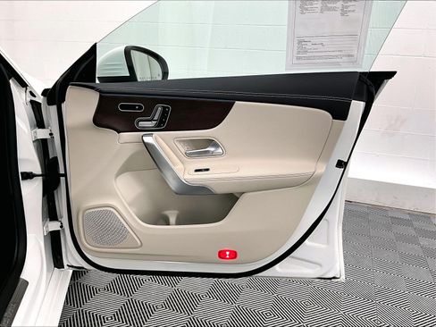Certified 2023 Mercedes-Benz CLA 250 4MATIC image 25