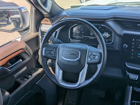 Used 2023 GMC Sierra 1500 Denali w/ Denali Reserve Package image 16
