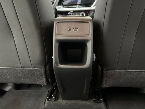 Used 2025 Chevrolet Trax LT FWD image 24