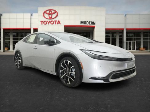 New 2026 Toyota Prius Plug-In Hybrid image 30