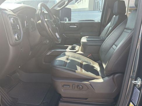 Used 2021 GMC Sierra 3500 Denali w/ Denali Ultimate Package AWD/4WD image 2