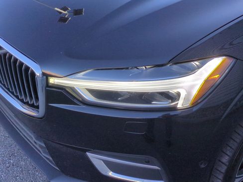 Used 2020 Volvo XC60 T6 Inscription w/ Protection Package Premier image 10