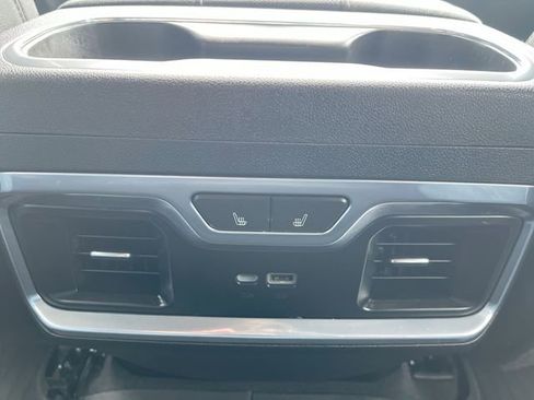 Used 2022 Chevrolet Silverado 1500 LTZ w/ LTZ Premium Package image 21