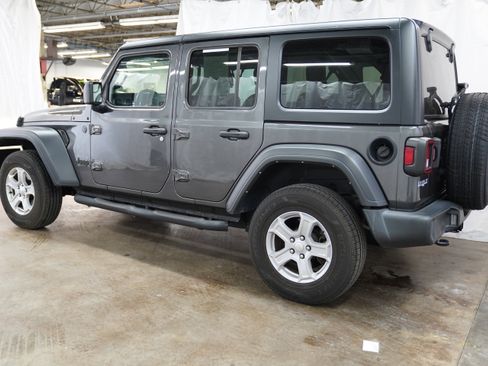 Used 2022 Jeep Wrangler Unlimited Sport AWD/4WD image 8