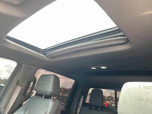 Used 2022 GMC Sierra 2500 Denali AWD/4WD image 47