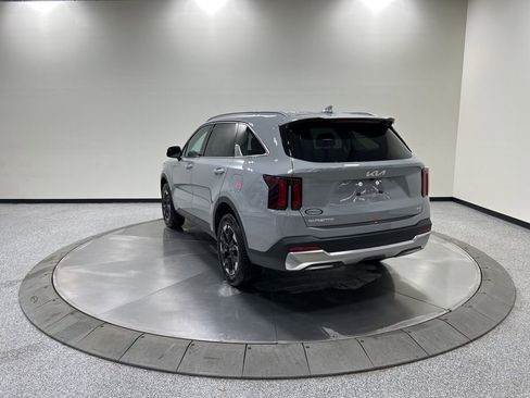 New 2026 Kia Sorento S image 7