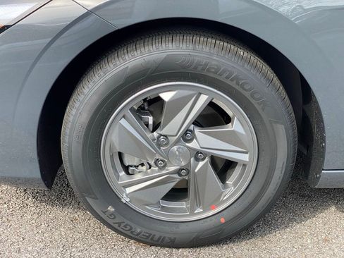New 2026 Hyundai Elantra SE FWD image 37